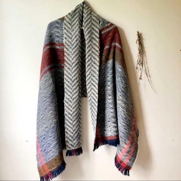 Zara Accessories - Zara | Oversized Plaid Knit Scarf